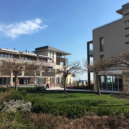 Silver Apartman
