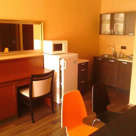 Apartment Silver Apartman