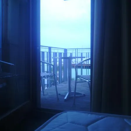 Silver Apartman